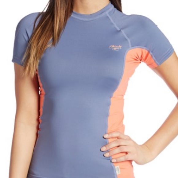 O’Neill Rash Guard - Picture 8 of 9